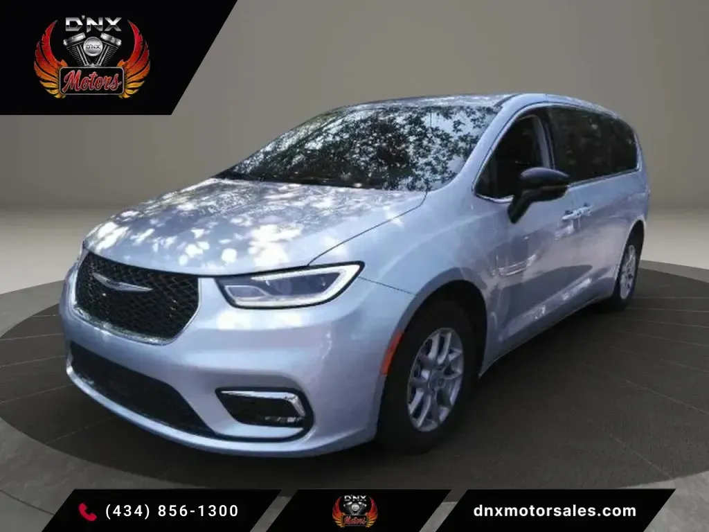 Silver 2024 Chrysler Pacifica Touring L Van 4D for sale in Altavista, VA