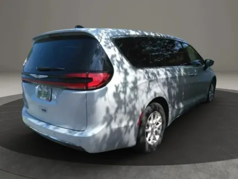 Photos of 2024 Chrysler Pacifica Touring L Van 4D for sale in Altavista, VA at DNX Motors Altavista