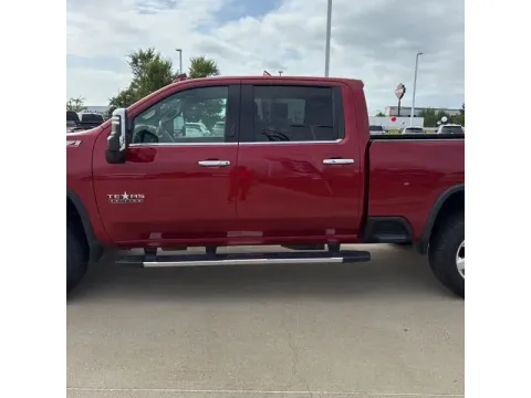 Another view of 2020 Chevrolet Silverado 2500 HD Crew Cab LTZ Pickup 4D 6 1/2 ft for sale in Altavista, VA at DNX Motors Altavista