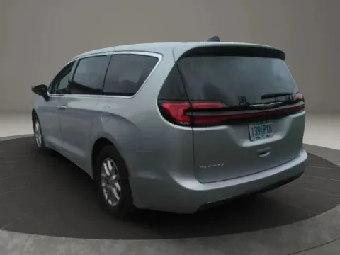 Photos of 2024 Chrysler Pacifica Touring L Van 4D for sale in Altavista, VA at DNX Motors Altavista