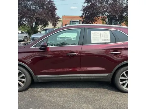 More photos of 2019 Lincoln MKC Reserve Sport Utility 4D at DNX Motors Altavista, VA