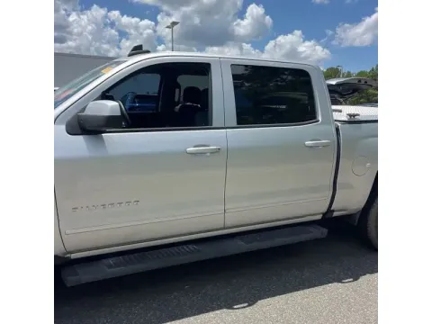 More photos of 2017 Chevrolet Silverado 1500 Crew Cab Z71 LT Pickup 4D 5 3/4 ft at DNX Motors Altavista, VA