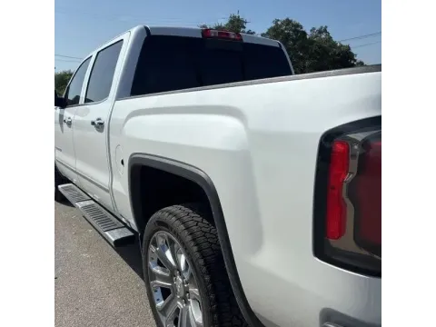 More photos of 2018 GMC Sierra 1500 Crew Cab SLT Pickup 4D 5 3/4 ft at DNX Motors Altavista, VA