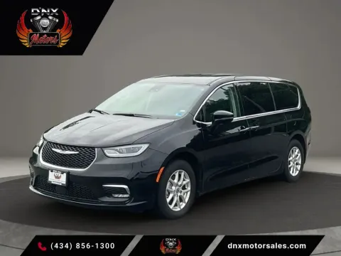 Black 2023 Chrysler Pacifica Touring L Van 4D for sale in Altavista, VA