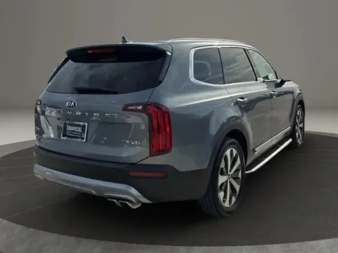 Photos of 2020 Kia Telluride EX Sport Utility 4D for sale in Altavista, VA at DNX Motors Altavista