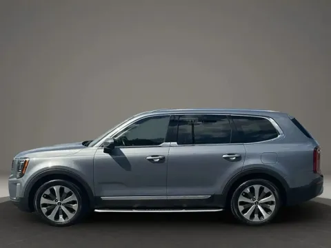 Photos of 2020 Kia Telluride EX Sport Utility 4D for sale in Altavista, VA at DNX Motors Altavista