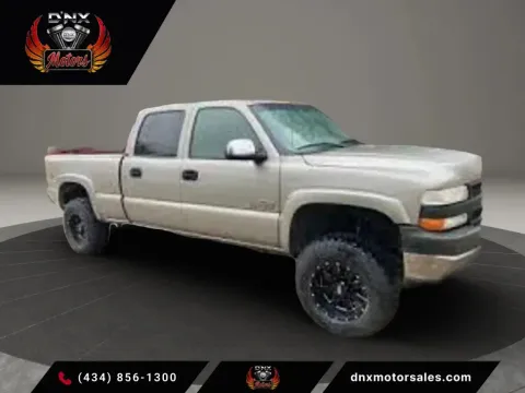 Beige 2002 Chevrolet Silverado 2500 HD Crew Cab Short Bed for sale in Altavista, VA