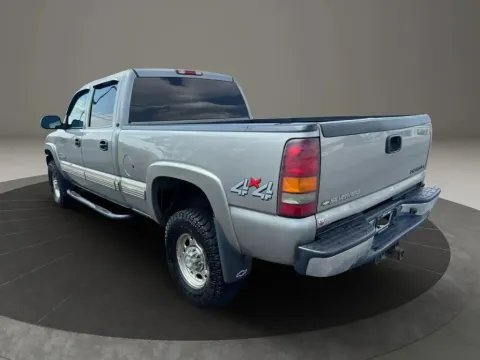 More photos of 2002 Chevrolet Silverado 2500 HD Crew Cab Short Bed at DNX Motors Altavista, VA