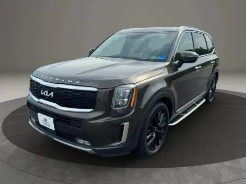 Photos of 2022 Kia Telluride SX Sport Utility 4D for sale in Altavista, VA at DNX Motors Altavista