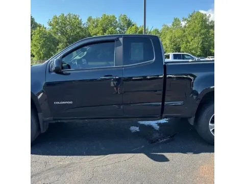 Another view of 2017 Chevrolet Colorado Extended Cab Z71 Pickup 2D 6 ft for sale in Altavista, VA at DNX Motors Altavista