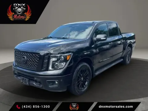 Black 2019 Nissan Titan Crew Cab SV Pickup 4D 5 1/2 ft for sale in Altavista, VA