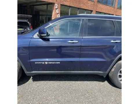 Another view of 2014 Jeep Grand Cherokee Limited Sport Utility 4D for sale in Altavista, VA at DNX Motors Altavista