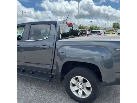 More photos of 2017 GMC Canyon Crew Cab SLE Pickup 4D 5 ft at DNX Motors Altavista, VA