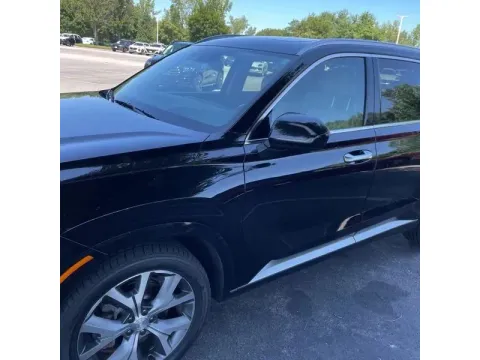 Photos of 2022 Hyundai Palisade Limited Sport Utility 4D for sale in Altavista, VA at DNX Motors Altavista