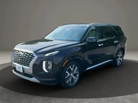 Photos of 2022 Hyundai Palisade Limited Sport Utility 4D for sale in Altavista, VA at DNX Motors Altavista