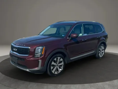 Photos of 2022 Kia Telluride S Sport Utility 4D for sale in Altavista, VA at DNX Motors Altavista