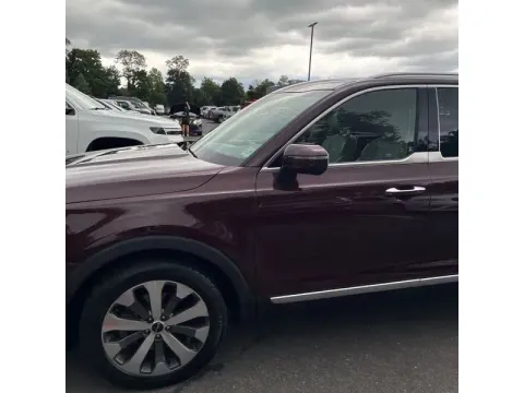 Photos of 2022 Kia Telluride S Sport Utility 4D for sale in Altavista, VA at DNX Motors Altavista
