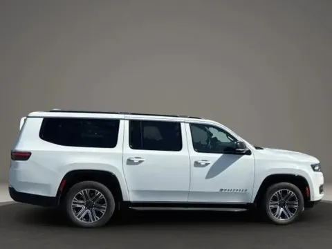 More photos of 2023 Jeep Wagoneer L Series II Sport Utility 4D at DNX Motors Altavista, VA