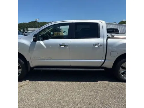 Another view of 2019 Nissan Titan Crew Cab SV Pickup 4D 5 1/2 ft for sale in Altavista, VA at DNX Motors Altavista