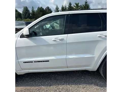 Another view of 2021 Jeep Grand Cherokee Laredo X Sport Utility 4D for sale in Altavista, VA at DNX Motors Altavista