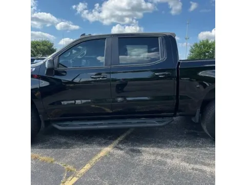More photos of 2020 Chevrolet Silverado 1500 Crew Cab LT Trail Boss Pickup 4D 5 3/4 ft at DNX Motors Altavista, VA