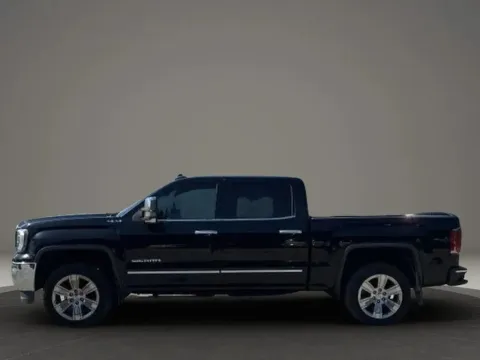 More photos of 2018 GMC Sierra 1500 Crew Cab SLT Pickup 4D 5 3/4 ft at DNX Motors Altavista, VA