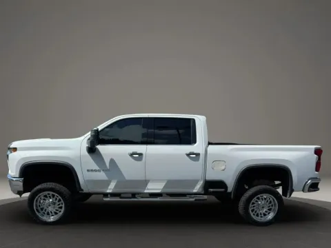 Another view of 2020 Chevrolet Silverado 2500 HD Crew Cab LTZ Pickup 4D 6 1/2 ft for sale in Altavista, VA at DNX Motors Altavista