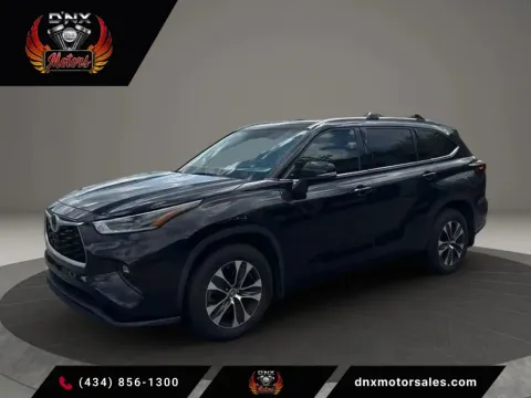 Black 2021 Toyota Highlander XLE Sport Utility 4D for sale in Altavista, VA