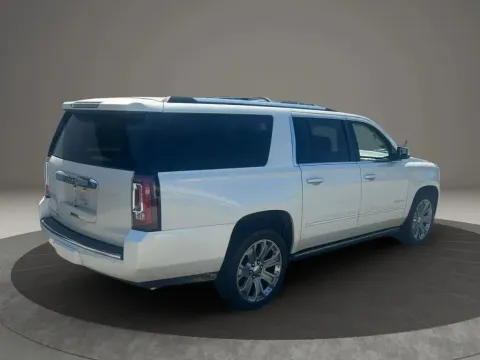 More photos of 2015 GMC Yukon XL Denali Sport Utility 4D at DNX Motors Altavista, VA
