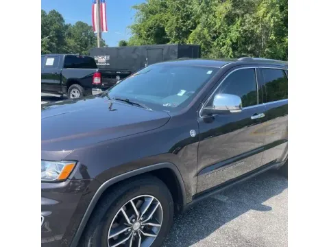 Photos of 2017 Jeep Grand Cherokee Limited Sport Utility 4D for sale in Altavista, VA at DNX Motors Altavista
