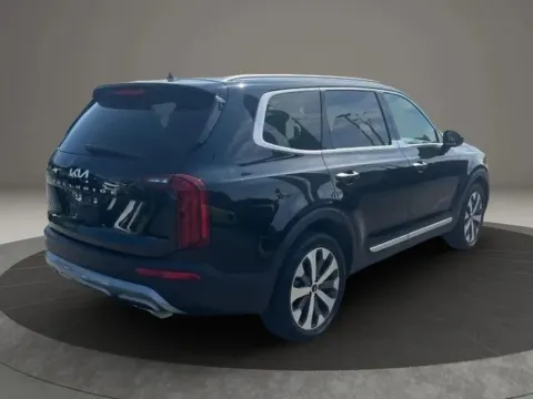 More photos of 2022 Kia Telluride S Sport Utility 4D at DNX Motors Altavista, VA