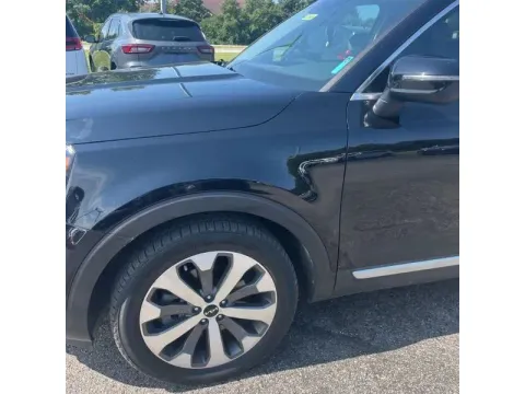 Photos of 2022 Kia Telluride S Sport Utility 4D for sale in Altavista, VA at DNX Motors Altavista