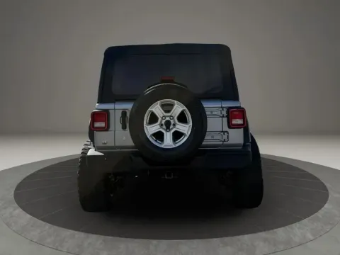 More photos of 2020 Jeep Wrangler Unlimited Sport S Sport Utility 4D at DNX Motors Altavista, VA