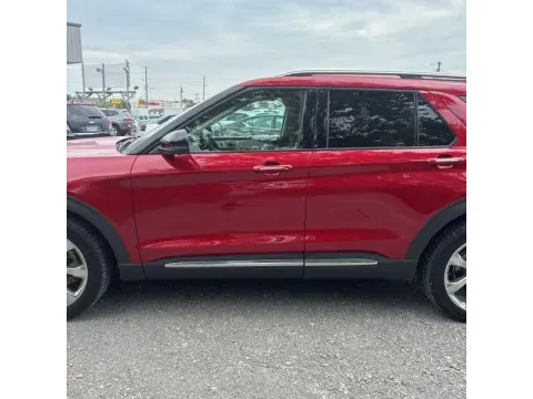 Another view of 2020 Ford Explorer Platinum Sport Utility 4D for sale in Altavista, VA at DNX Motors Altavista