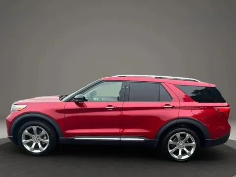 Another view of 2020 Ford Explorer Platinum Sport Utility 4D for sale in Altavista, VA at DNX Motors Altavista