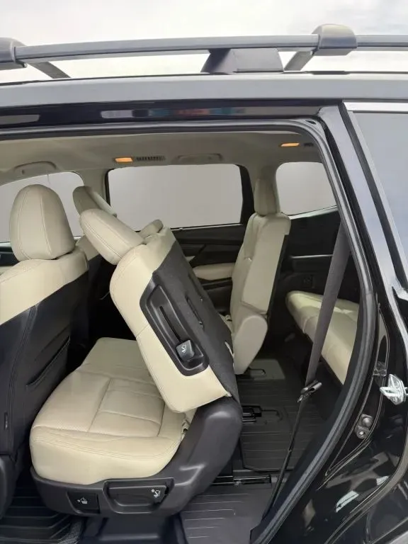 2023 Subaru Ascent Limited - Photo 33