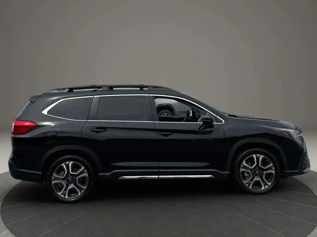 2023 Subaru Ascent Limited - Photo 6