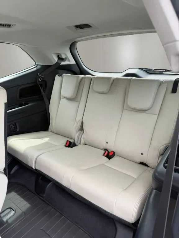 2023 Subaru Ascent Limited - Photo 32