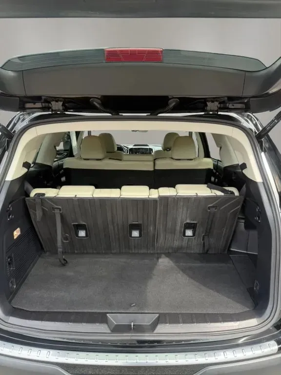 2023 Subaru Ascent Limited - Photo 39