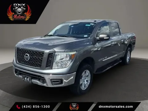 Gray 2019 Nissan Titan Crew Cab SV Pickup 4D 5 1/2 ft for sale in Altavista, VA