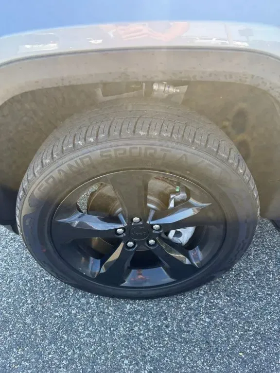 2024 Jeep Grand Cherokee L Altitude - Photo 12