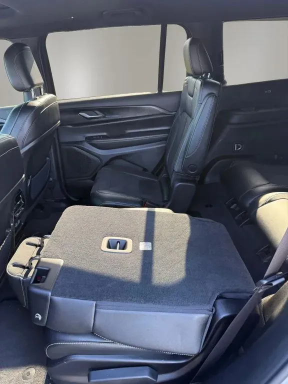 2024 Jeep Grand Cherokee L Altitude - Photo 33