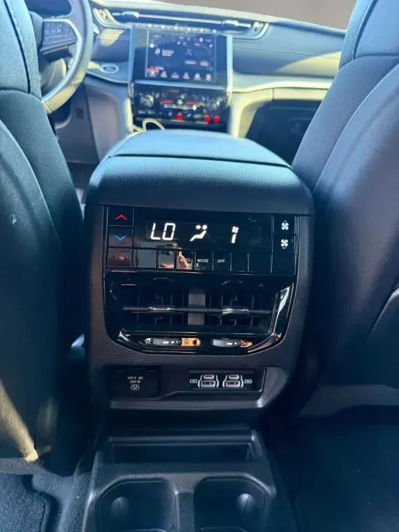 2024 Jeep Grand Cherokee L Altitude - Photo 34
