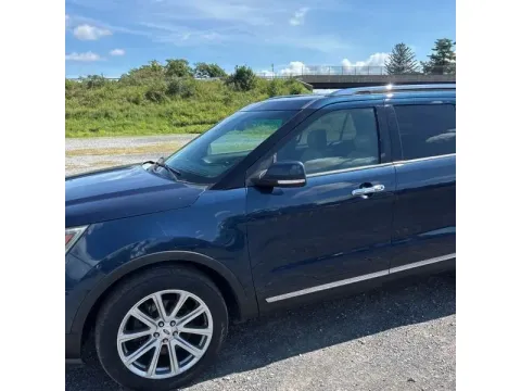 Photos of 2017 Ford Explorer Limited Sport Utility 4D for sale in Altavista, VA at DNX Motors Altavista