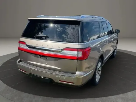 More photos of 2019 Lincoln Navigator L Reserve Sport Utility 4D at DNX Motors Altavista, VA