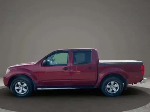 Another view of 2012 Nissan Frontier Crew Cab SV Pickup 4D 5 ft for sale in Altavista, VA at DNX Motors Altavista