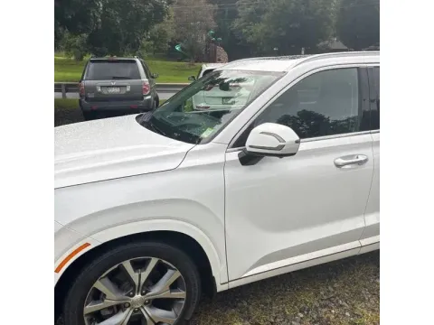 Photos of 2021 Hyundai Palisade Limited Sport Utility 4D for sale in Altavista, VA at DNX Motors Altavista