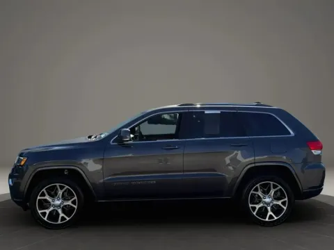 Photos of 2018 Jeep Grand Cherokee Limited Sterling Edition Sport Utility 4D for sale in Altavista, VA at DNX Motors Altavista