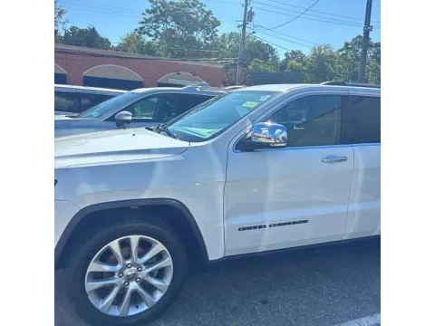 Photos of 2017 Jeep Grand Cherokee Limited Sport Utility 4D for sale in Altavista, VA at DNX Motors Altavista