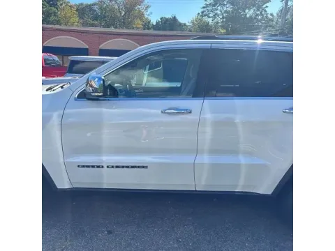 Another view of 2017 Jeep Grand Cherokee Limited Sport Utility 4D for sale in Altavista, VA at DNX Motors Altavista